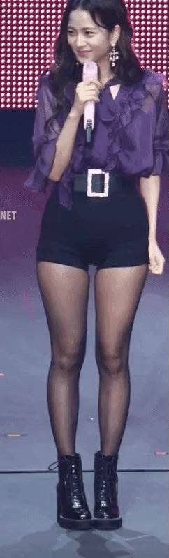 AzmkSGGr Jisoo FAP 15.jpg